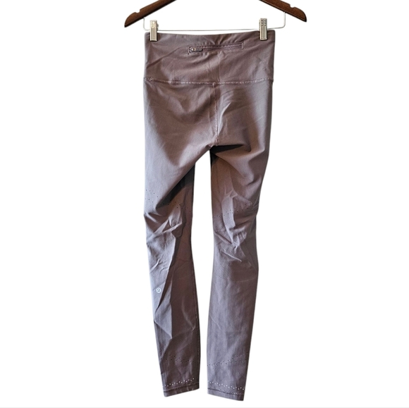 Lululemon Zoned In Tight 2020 Casual Leggings Size 6. - Picture 7 of 15